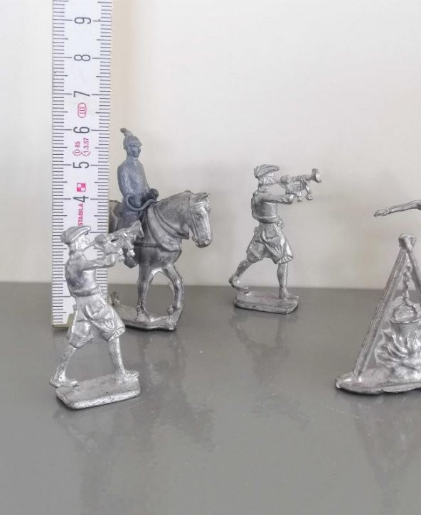 Atlı Asker Kurşun Asker Lotu  Lot No 09 - Resim 3