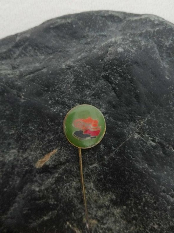 Antika AyakkabıTemalı Rozet Kundura Rozet İş yeri Marka Yazılı Rozet Broş ürün görseli