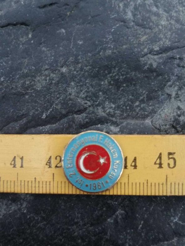 Antika İstanbul 2. Enternasyonal F. Hakem Kurulu Rozet İş Yeri Marka Yazılı Rozet Broş ürün görseli