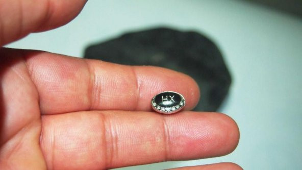 HX Yazılı Temiz Rozet Yaka Broşu