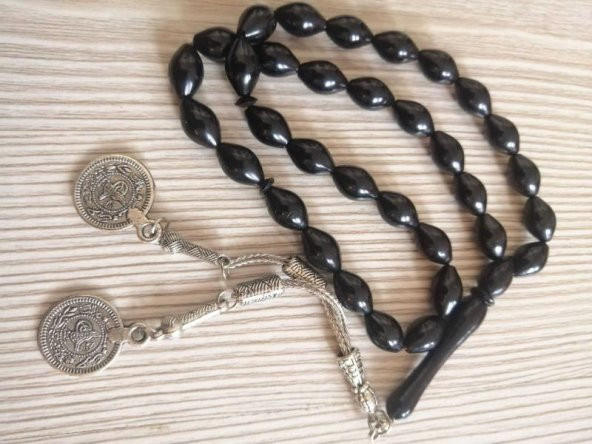 SİYAH SIKMA KEHRİBAR TESBİH HEDİYE PAKETİNDE GÖNDERİLECEKTİR