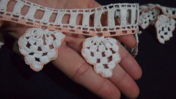 Sanat Taciri- Eskilerde El işi Dantel Havlu Kenarı - Otantik - Çeyizlik- Lot 16 - 3