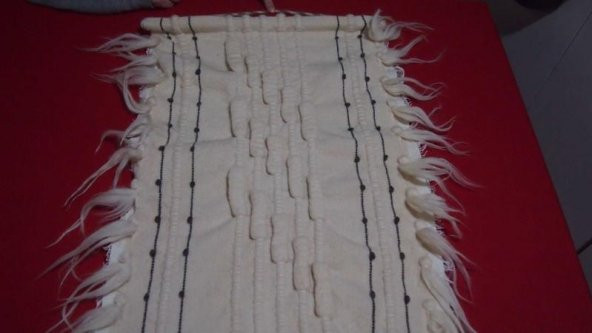 Sanat Taciri- Eskilerde Koyun Yününden Yapılma Duvar Süsü Otantik - Çeyizlik