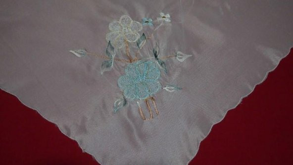 Sanat Taciri- Eskilerde Masa Örtüsü - Bohça Örtüsü- Otantik - Çeyizlik