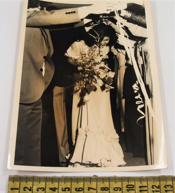 Eskilerden Siyah Beyaz Fotoğraf Düğün Geçiti
