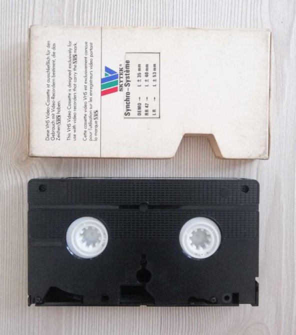 VİNTAGE DOLU VHS VİDEO KASET - 2