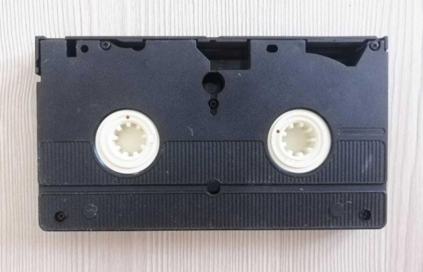 VİNTAGE DOLU VHS VİDEO KASET - 3