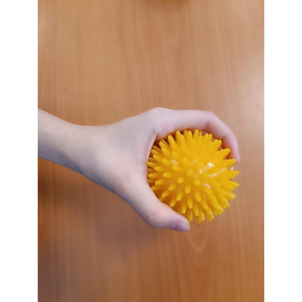 El Egzersiz Masaj ve Duyu Topu , Yumuşak Dikenli Top Sarı Renk 8 cm - 2