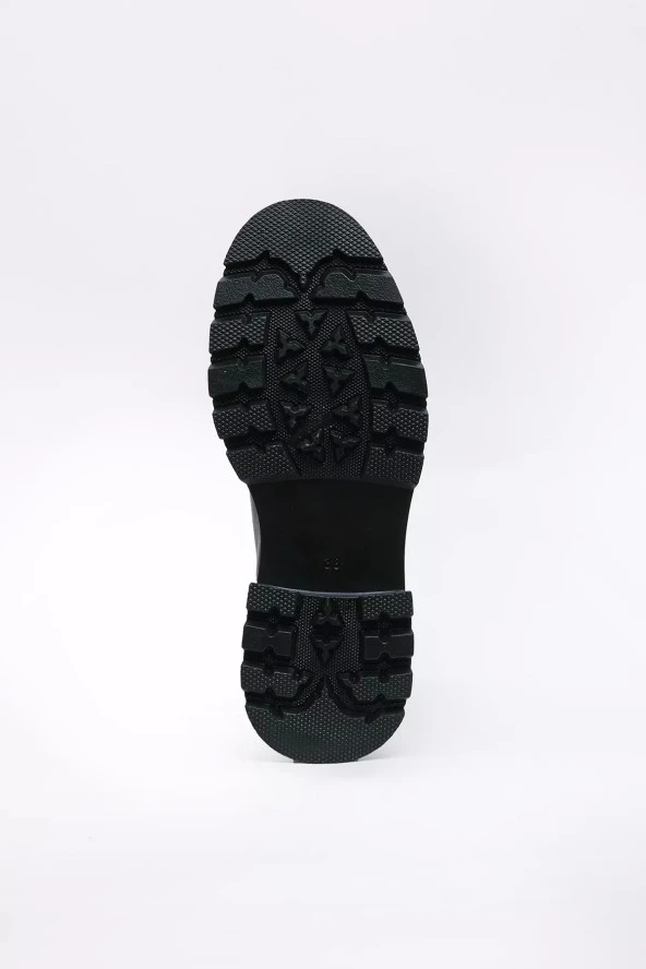 Capri Vegan Deri Termal Kauçuk Siyah Rengi Yarım Bot 45027 - Resim 3