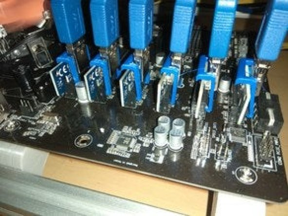 PCIe / PCI-e Yükseltici Adaptör Kilit Klipsi Organik Plastikten