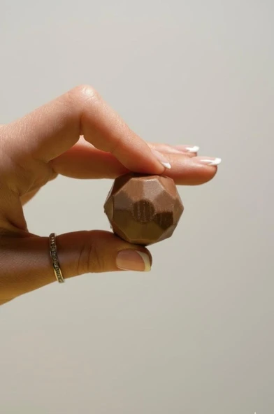 FINDIK DOLGULU SARGILI ÇİKOLATA (500 gr) - 3