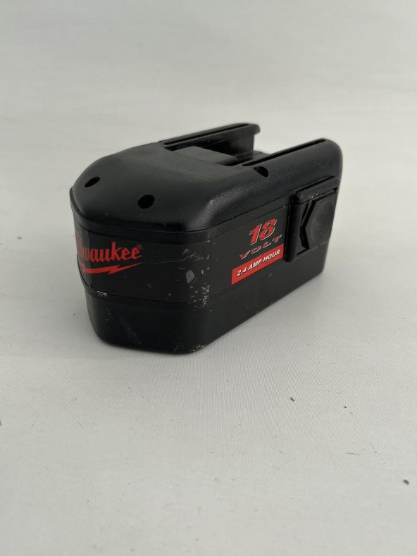 Milwaukee 18V 2.4Ah Li-ion Akü 48112230 2.El - 2