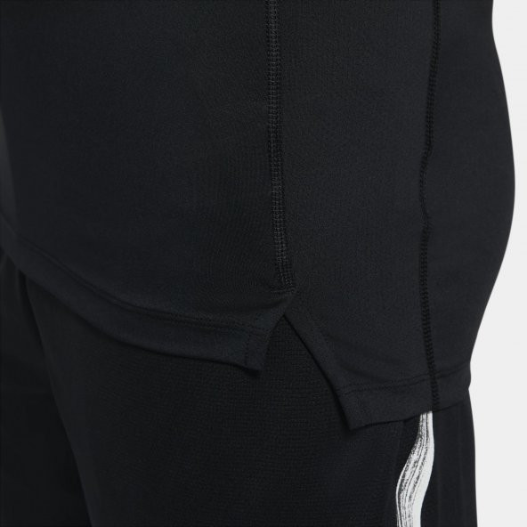 Nike Pro Dri-Fit Tight-Fit Short-Sleeve Siyah Renk Erkek Tişört - 4