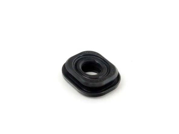 Bmw F01 F10 F25 F26 Radyatör Üst Bakaliti 17117602064 - 2