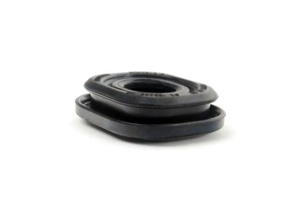 Bmw F01 F10 F25 F26 Radyatör Üst Bakaliti 17117602064 - 3