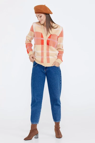 Desenli V Yaka Kadın Triko Hırka - Bej - Resim 2