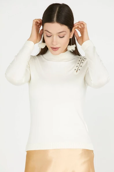 Omuz Aksesuarlı Triko Kazak - Kemik - Resim 3