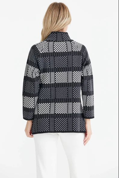 Dik Yaka Düğmeli  Dama Desenli Triko Hırka - Siyah - 4