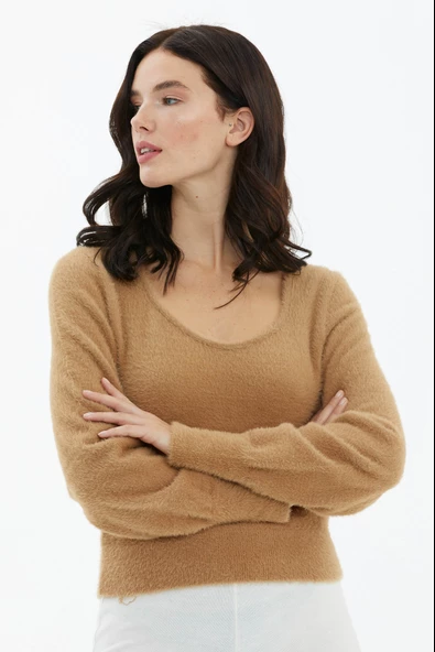 Açık Yaka Yumoş Triko Kazak - Kamel - Resim 2