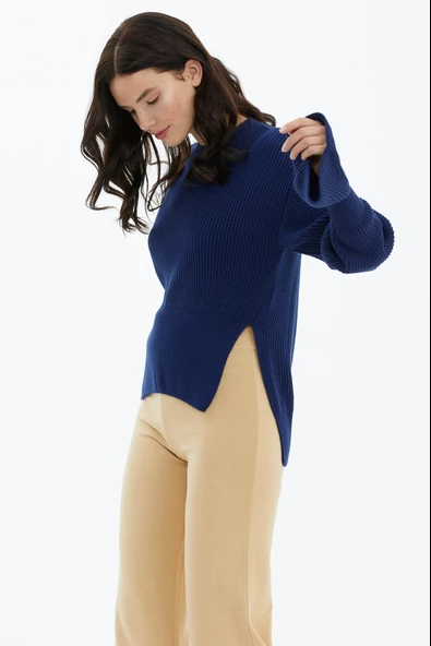 Sıfır Yaka Yırtmaçlı İspanyol Kol Tiriko Kazak - Lacivert - Resim 3