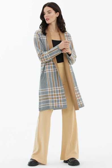 Şal Yaka Ekose Desenli Triko Hırka - Gri - Resim 3