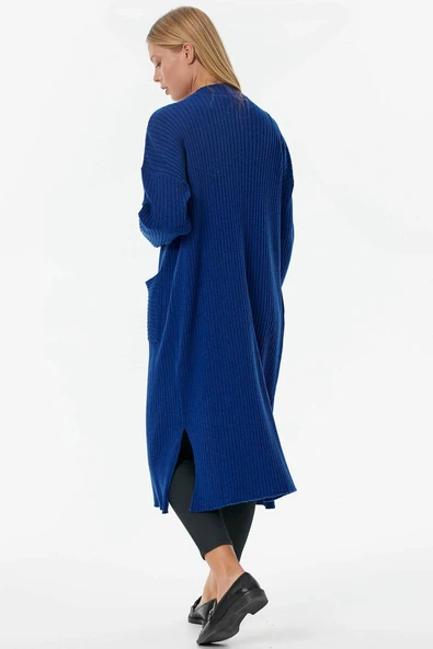 Oversize Uzun Triko Hırka - Saks - Resim 5