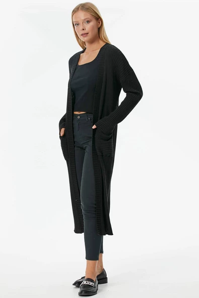 Oversize Uzun Triko Hırka - Siyah - Resim 4