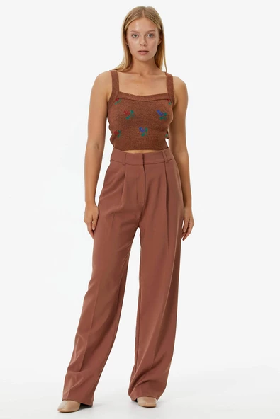 Çiçek Motifli Crop Triko Takım - Taba - Resim 3