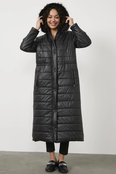Kürk Kapüşonlu Uzun Kapitone Mont - Siyah - 4