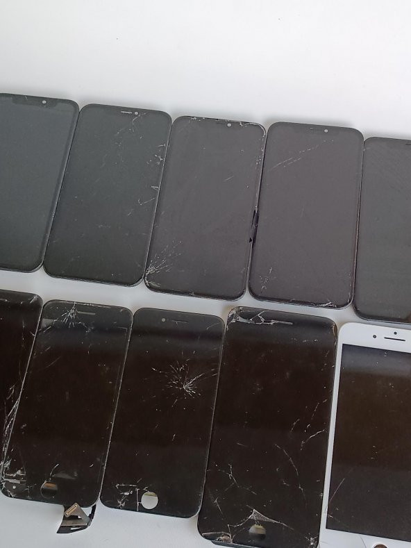 Apple iPhone Lcd Ekran 24 Adet (Hasarlı Parça) - 6