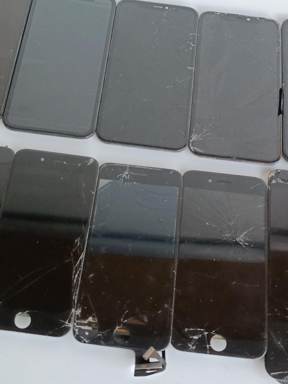 Apple iPhone Lcd Ekran 24 Adet (Hasarlı Parça) - 9