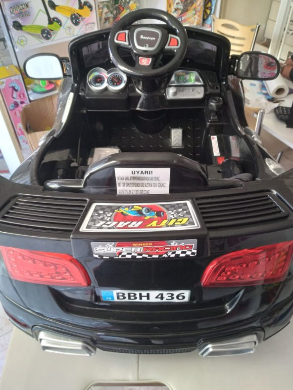 Siyah Audi Akülü Araba - 3