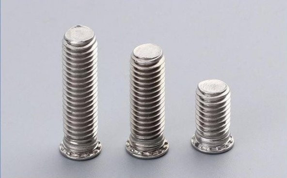 M3x10 mm Presli Çakma Vida Çelik