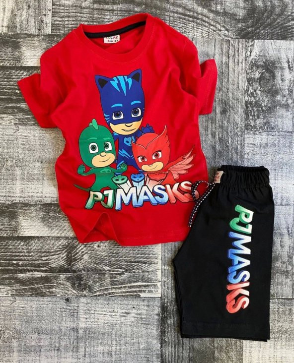 Pijamaskeliler Desenli Kırmızı Renk Şortlu Takım