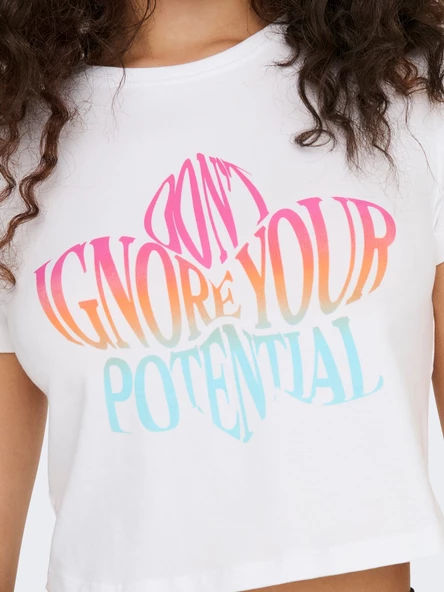 ONLY Bayan Yazılı Crop Kısa Tişört 15290558 - Resim 5