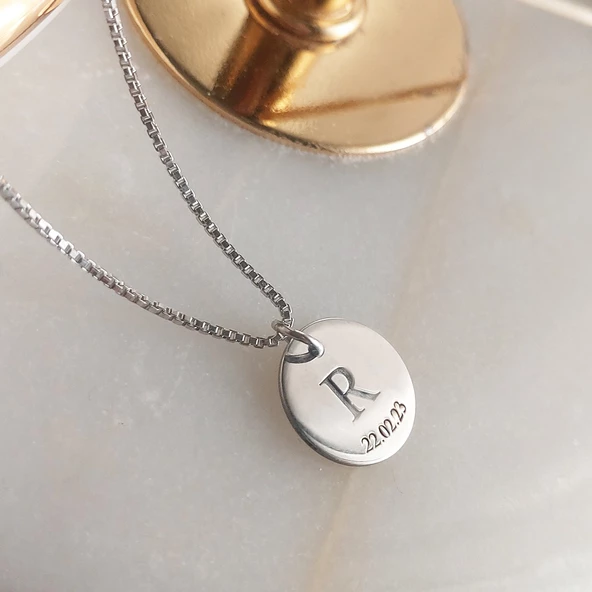 Vaoov 925 Ayar Gümüş Harfli Plaka Küp Zincir Kolye - Resim 3