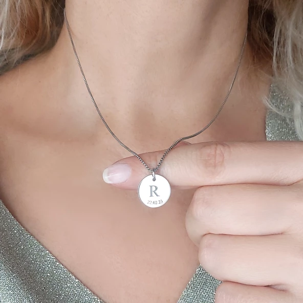 Vaoov 925 Ayar Gümüş Harfli Plaka Küp Zincir Kolye - Resim 4