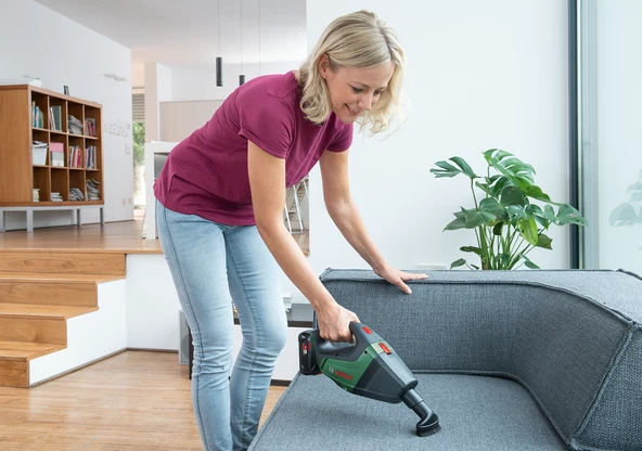 Bosch UniversalVac 18 Tek Akülü Süpürge (1 x 2,5Ah) - 2