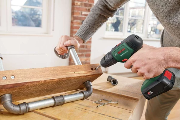 Bosch UniversalImpact 18V Akülü Darbeli Delme Vidalama Makinesi Solo - 2