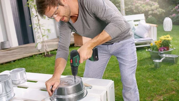 Bosch UniversalDrill 18V Akülü Delme Vidalama Makinesi Solo - 2