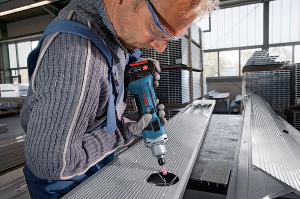 Bosch Professional GGS 18V-LI (Solo) Akülü Kalıpçı Taşlama Makinesi - 2