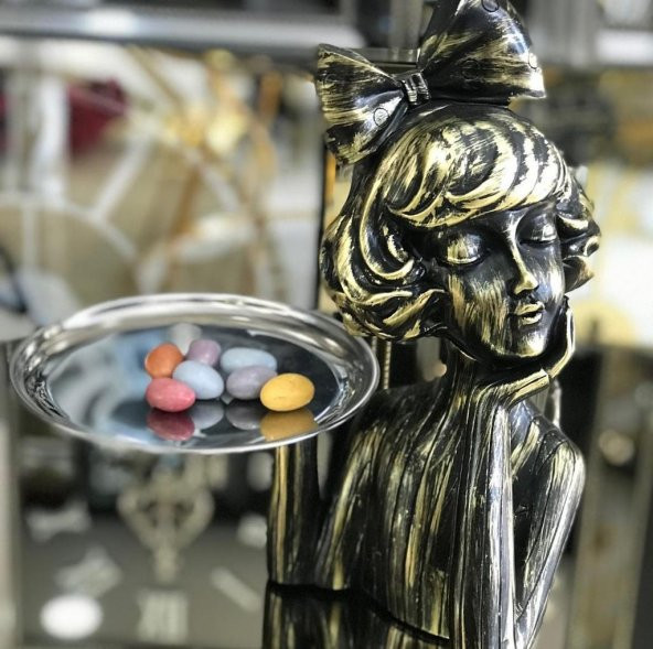 TEPSİLİ KIZ BİBLO ürün görseli