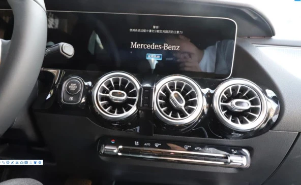 Mercedes GLA 20-21 B 20-21 Model için Özel Telefon Tutucu MB5
