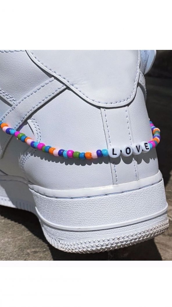 Yeni Trend Ayakkabı Kolyesi 'Love' Renkli Boncuklu 26Cm