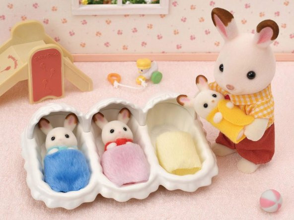Sylvanian Families Üçüzler Bakım Figür Seti - 3