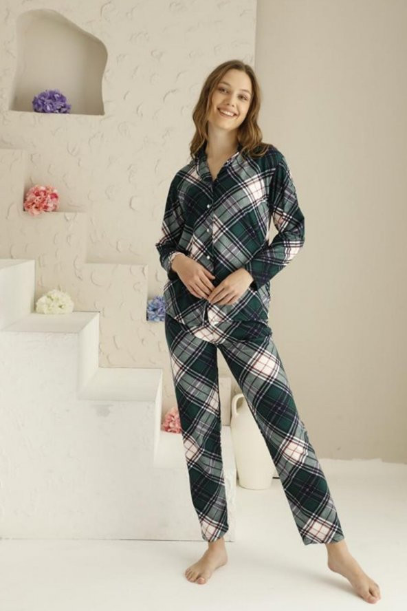 Dreamy Christmas Pamuklu Süet Yılbaşı Temalı Ekoseli Pijama Takımı