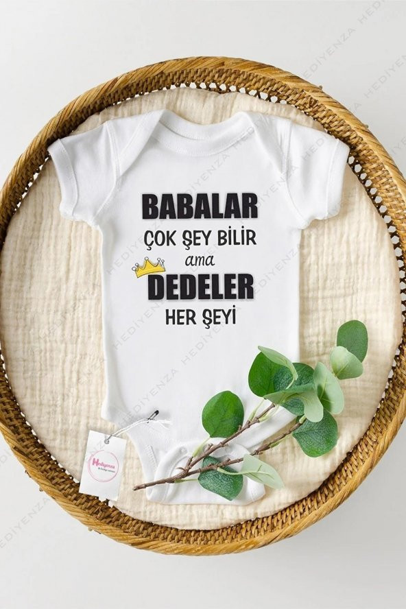 Babalar Çok Şey Bilir Dedeler Herşeyi Hediyenza Özel Tasarım Bebek Zıbın Pamuklu Çıtçıtlı Body Bebek Hediye ürün görseli 1
