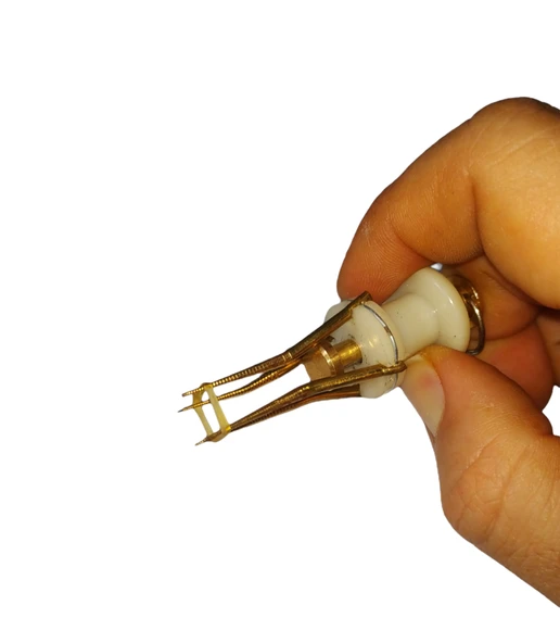 Balık Yemi Canlı Yem Kurt Takma Aparatı KW-005B - Resim 2