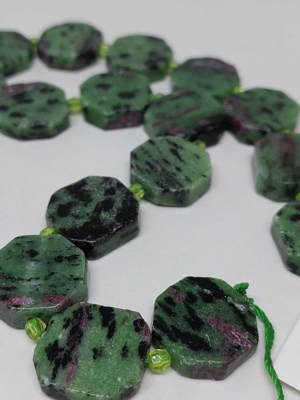 Anyolit (Rubizoit – Rubyzoisit) Taşı Sekizgen Şekilliadet (35700-1) - Resim 2