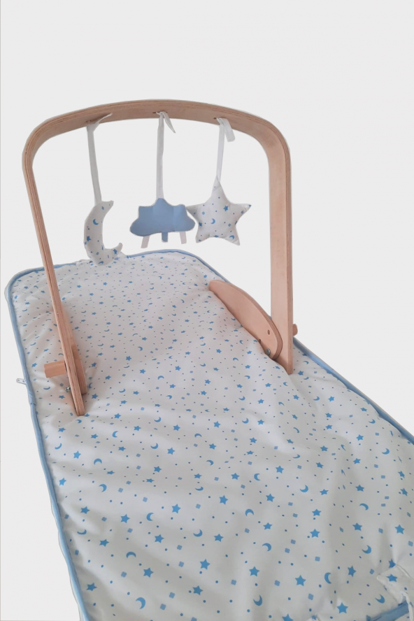 Babycom Naturel Minderli Ahşap Bebek Aktivite ve Oyun Barı -Mavi Yıldızlı - Kumaş Oyuncaklı